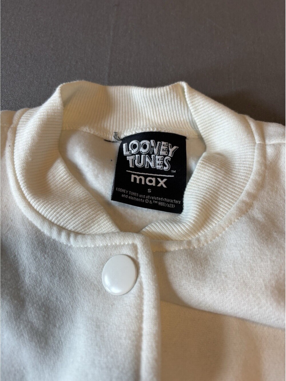 Looney Tunes Max Bugs Bunny Cropped College Button Up Sweater Women’s Small - Picture 4 of 15